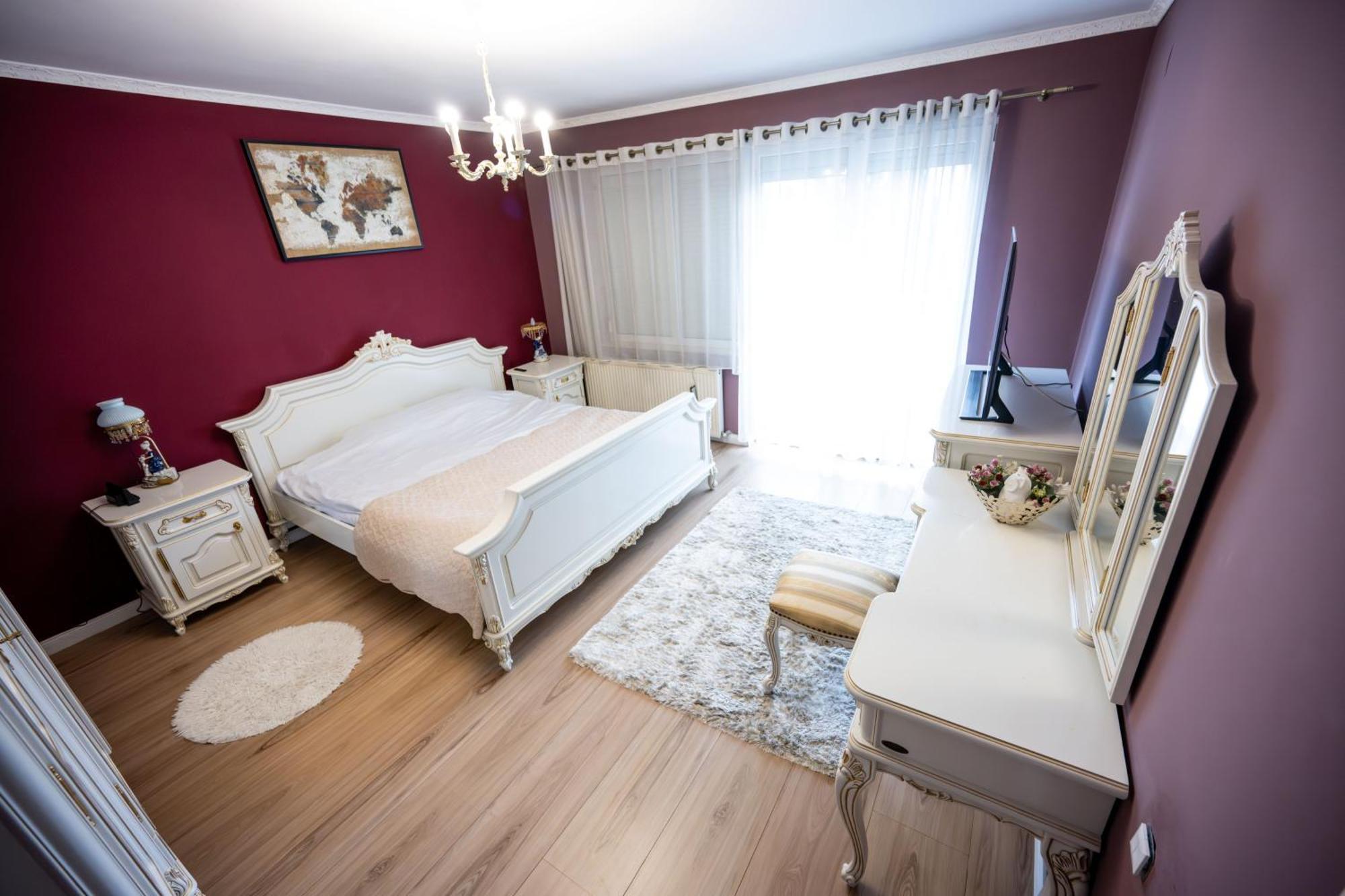Chios Lake Apartament คลูจ-นาโปกา ภายนอก รูปภาพ